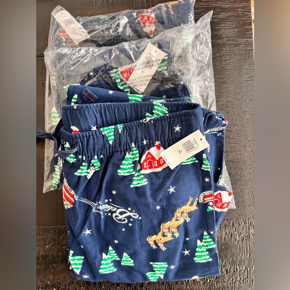 Old Navy Christmas flannel PJs (3 pair)